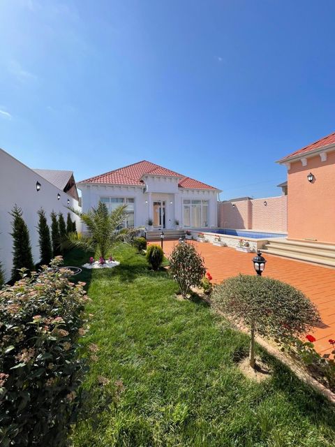 Satılır 5 otaqlı həyət evi/bağ evi 230 m² — Bakı