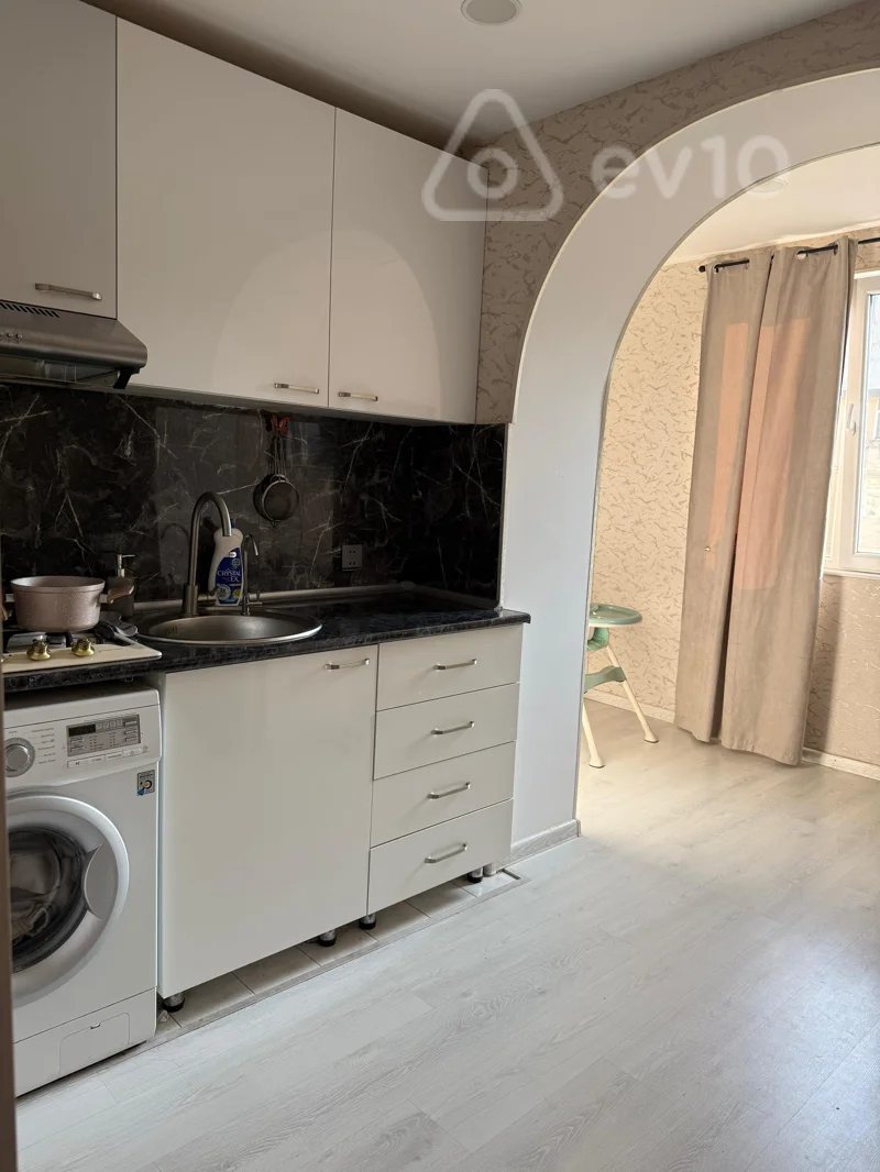 3 otaqlı mənzil, 100 m², Heydər Əliyev prospekti — kirayə — Mənzil, Bakı (4)