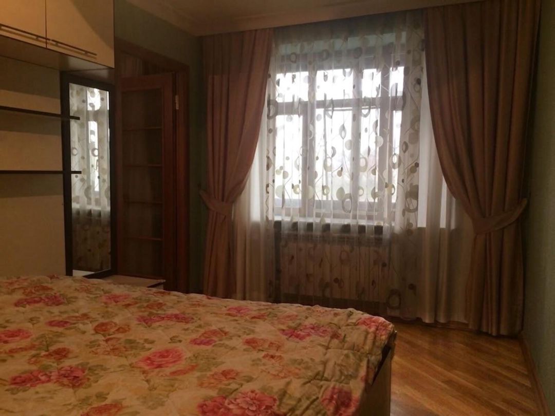 Satılır 4 otaqlı köhnə tikili 96 m² — Mənzil, Bakı (6)