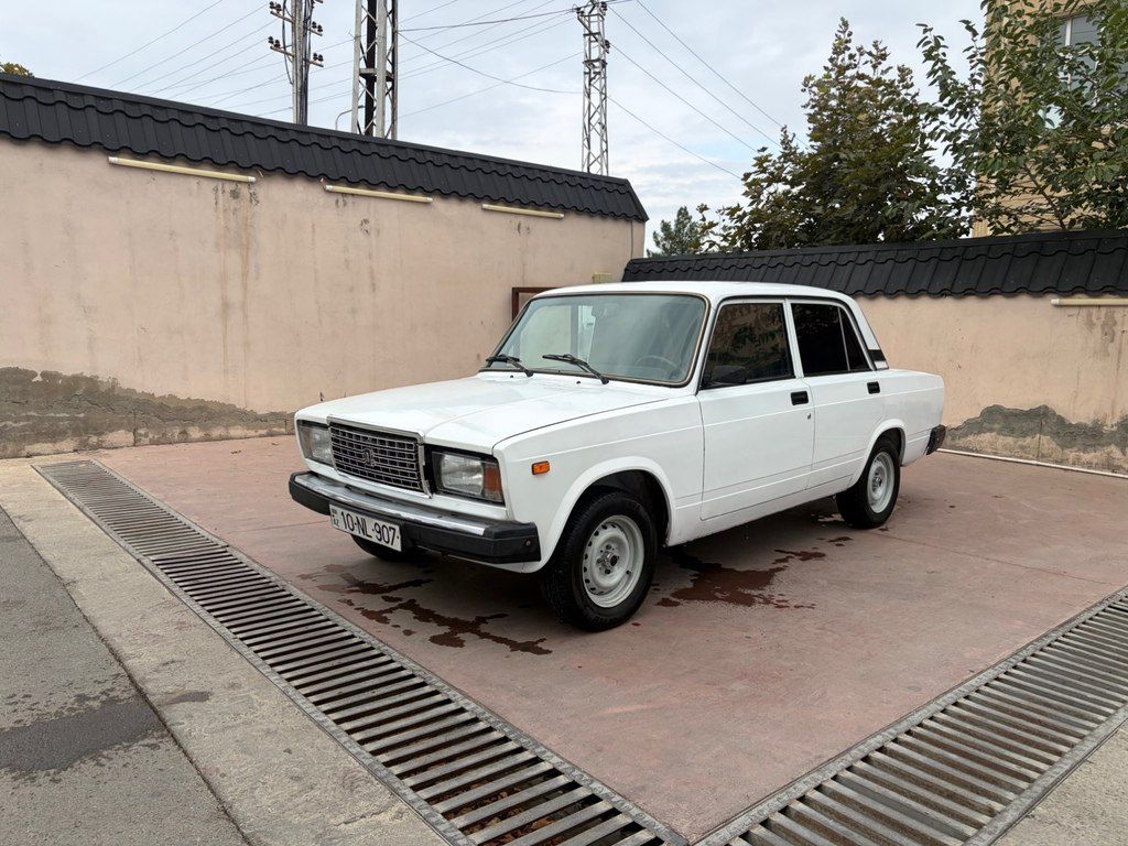 Lada (VAZ) 2107, 1.6 L, 2004 il, 100 000 km 10-NL-907 — Avtomobillər, Gəncə (2)