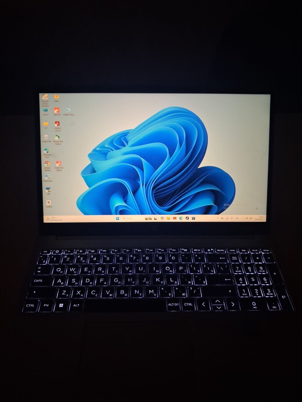 HP noutbuk - 15.6" geniş ekran, incə çərçivələr - Klaviatura arxa — HP, Bakı (3)