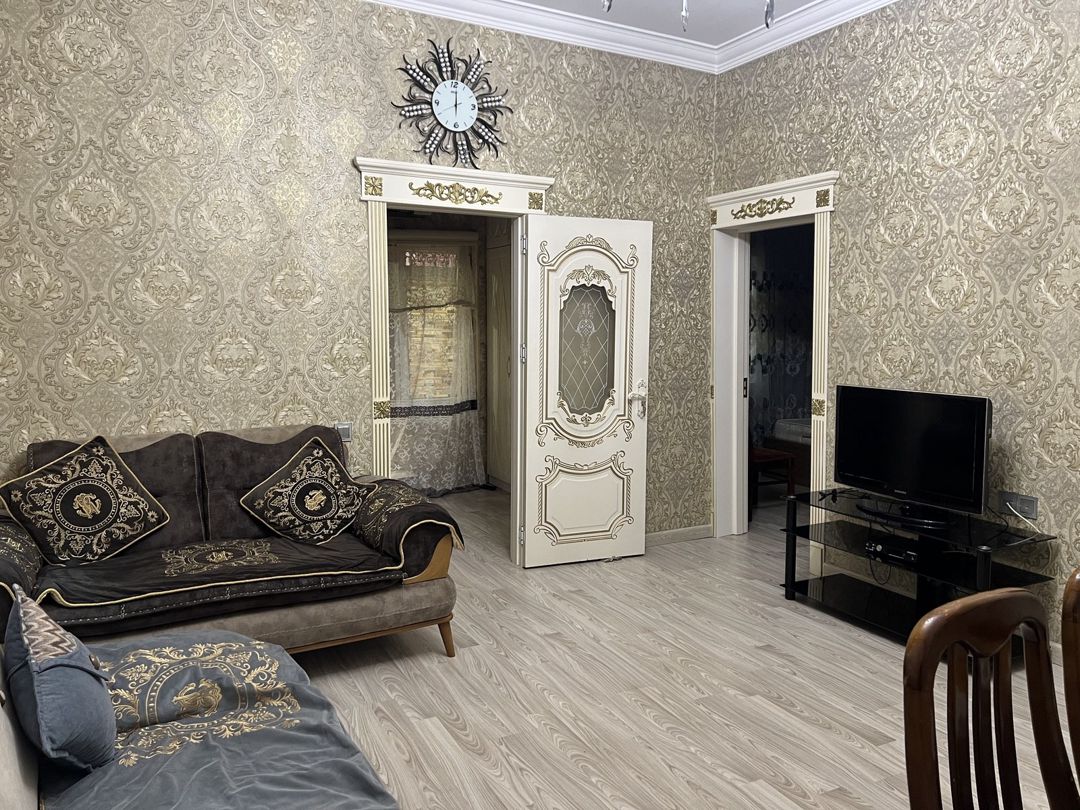 İcarəyə verilir 8 otaqlı həyət evi/bağ evi 140 m² — Ev, villa, Bakı (7)
