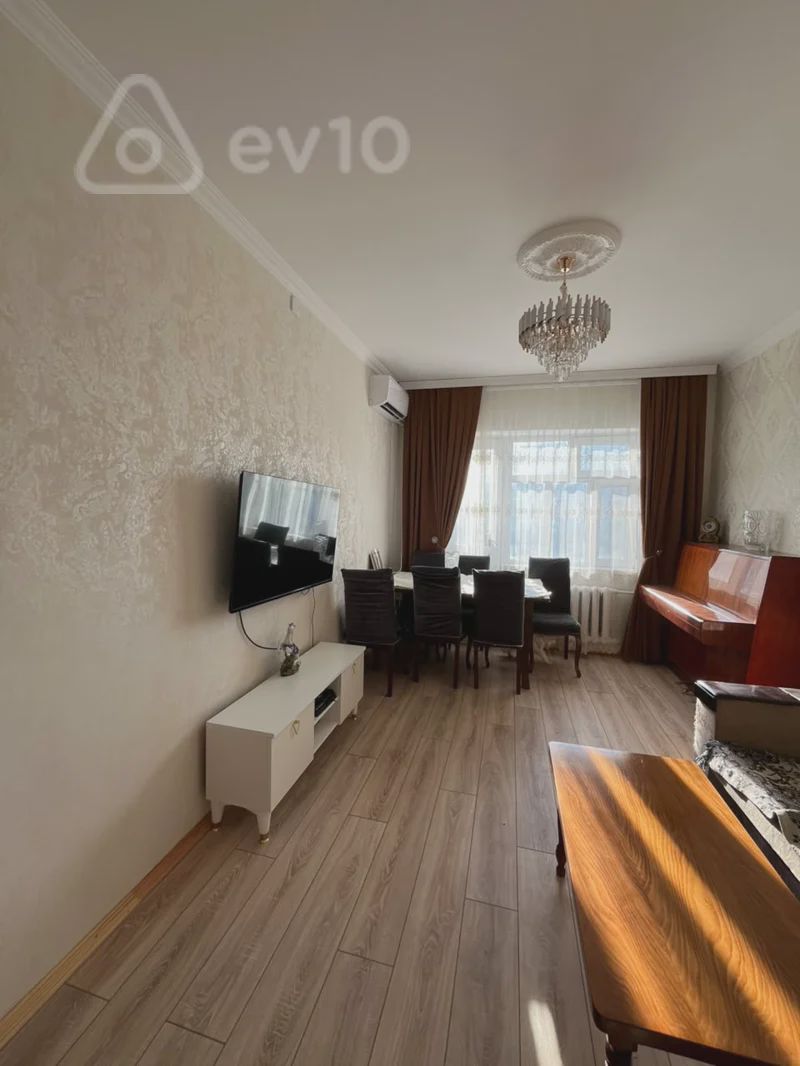 For sale: 3-room apartment (old building), 85 m² — Mənzil, Bakı
