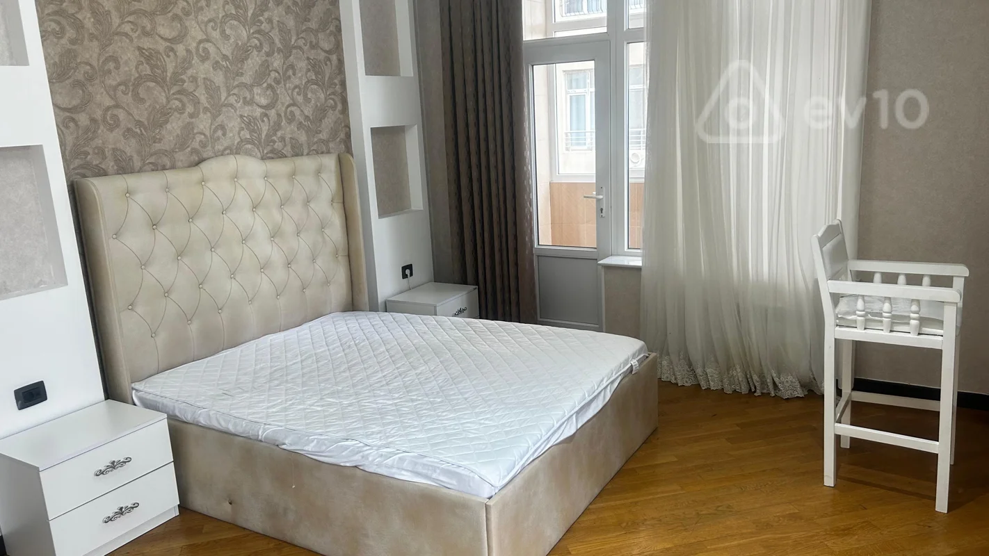 3 otaqlı mənzil, 125 m², Qara Qarayev — kirayə — Mənzil, Bakı (4)