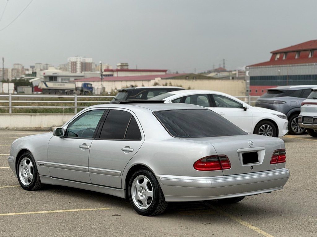 Mercedes E 320, 3.2 L, 2000 il, 177 000 km — Avtomobillər, Bakı (4)
