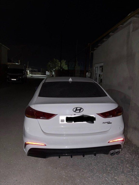 Hyundai Elantra, 1.6 L, 2018 il, 138 000 km — Avtomobillər, Bakı (7)