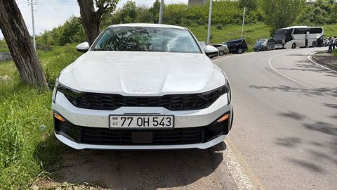 Kia K5, 2.0 L, 1.6 kWh, 2025 il, 8 000 km — Bakı
