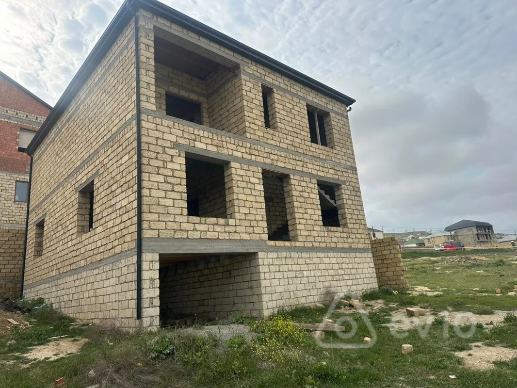 7 otaqlı həyət evi, 260 m², Ruslan Allahverdiyev küc — Bakı