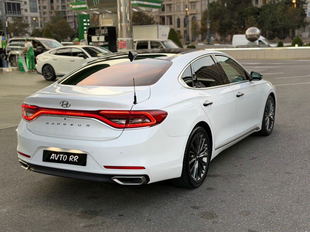 Hyundai Grandeur, 2.2 L, 2018 il, 145 000 km 77-NA-624 — Avtomobillər, Bakı (10)