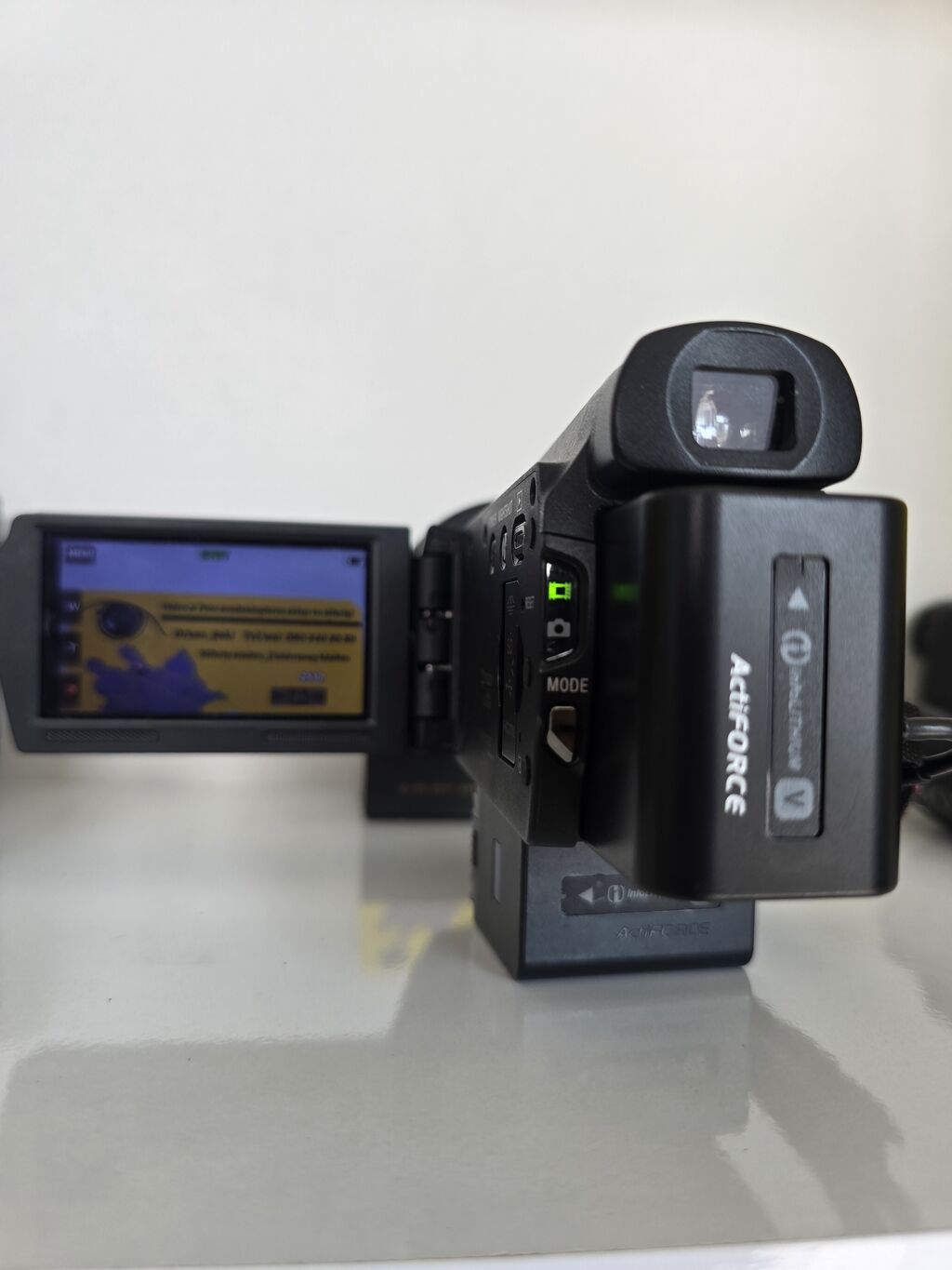 Sony HDR-CX700. üzərində 2 batareka adaptr və canta veriləcək. 96 gb — Video kamera, Şəki (8)