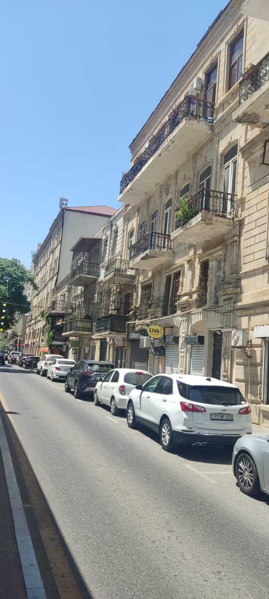 Satılır 5 otaqlı köhnə tikili 160 m² — Mənzil, Bakı (8)