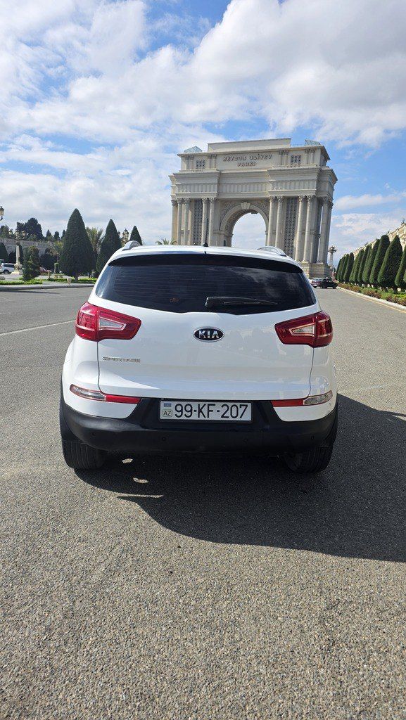 Kia Sportage, 2.0 L, 2011 il, 141 000 km 99-KF-207 — Avtomobillər, Gəncə (4)