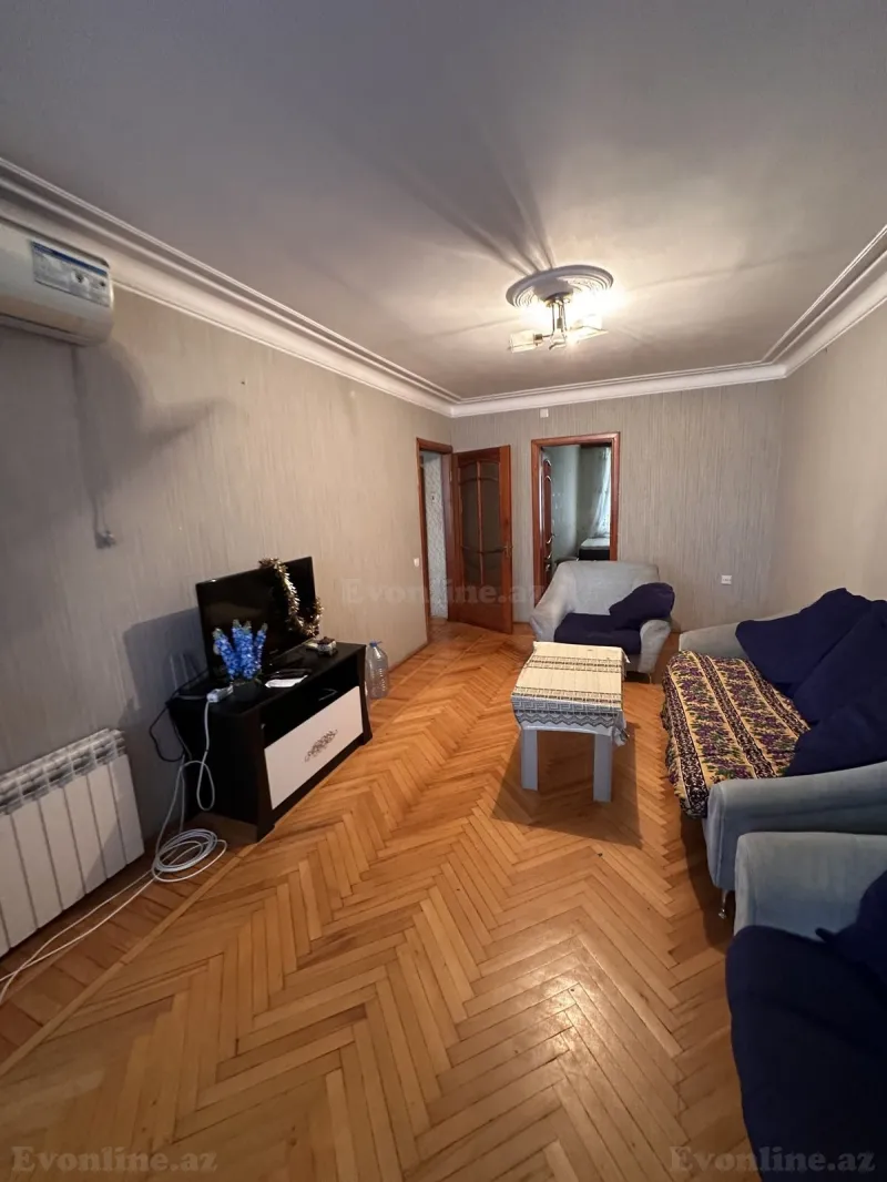 Satılır 2 otaqlı Mənzil Köhnə tikili 55 m² Bakı, Binəqədi r., 8-ci mikrorayon — Mənzil, Bakı (7)