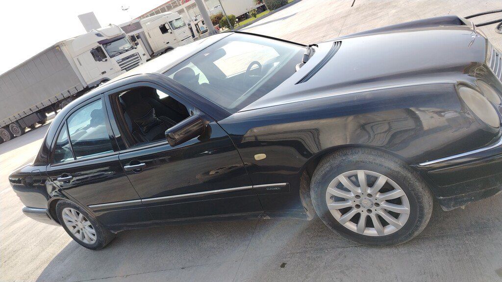 Mercedes E 240, 2.4 L, 1998 il, 380 000 km 77-FJ-085 — Avtomobillər, Bakı (6)
