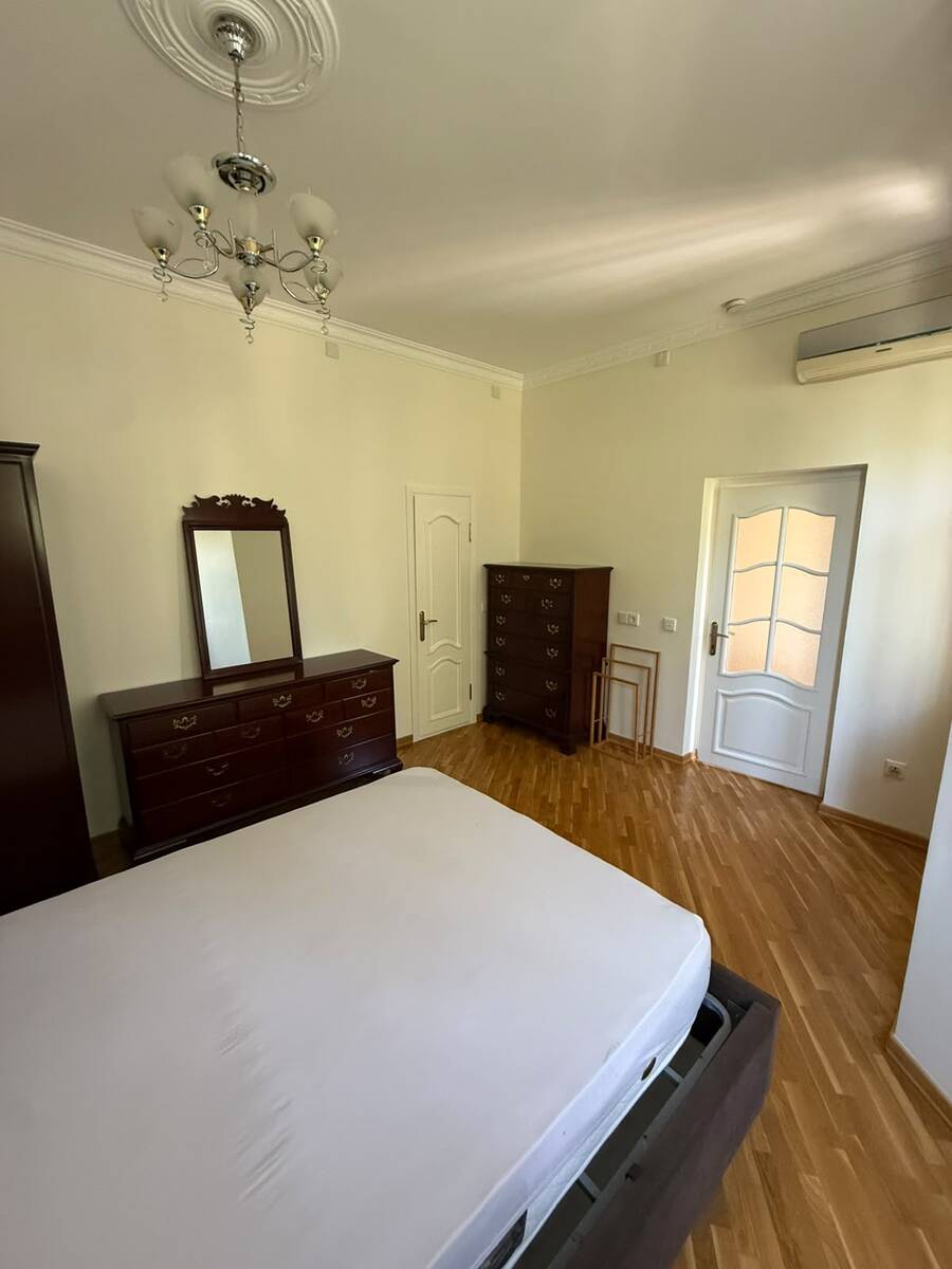 İcarəyə verilir 9 otaqlı həyət evi/bağ evi 400 m² — Ev, villa, Bakı (5)