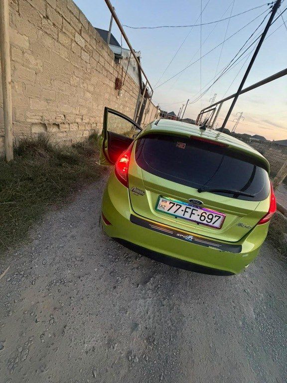 Ford Fiesta, 1.6 L, 2011 il, 240 000 km — Avtomobillər, Bakı (4)
