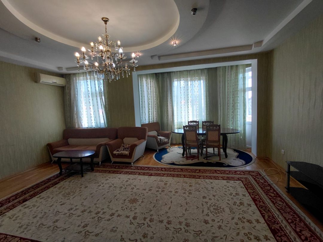Satış: 3 otaqlı Yeni tikili, 130 m², Yasamal rayonu — Mənzil, Bakı (2)