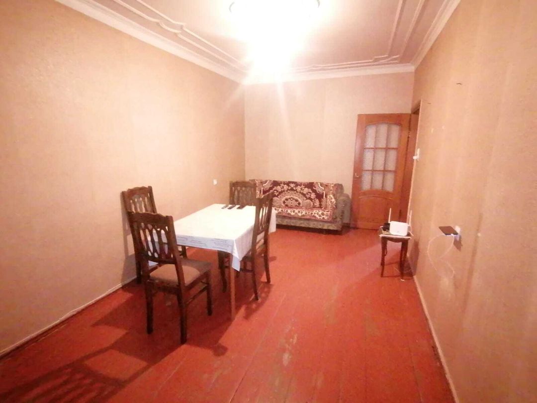 Satılır 2 otaqlı köhnə tikili 65 m² — Mənzil, Bakı (2)