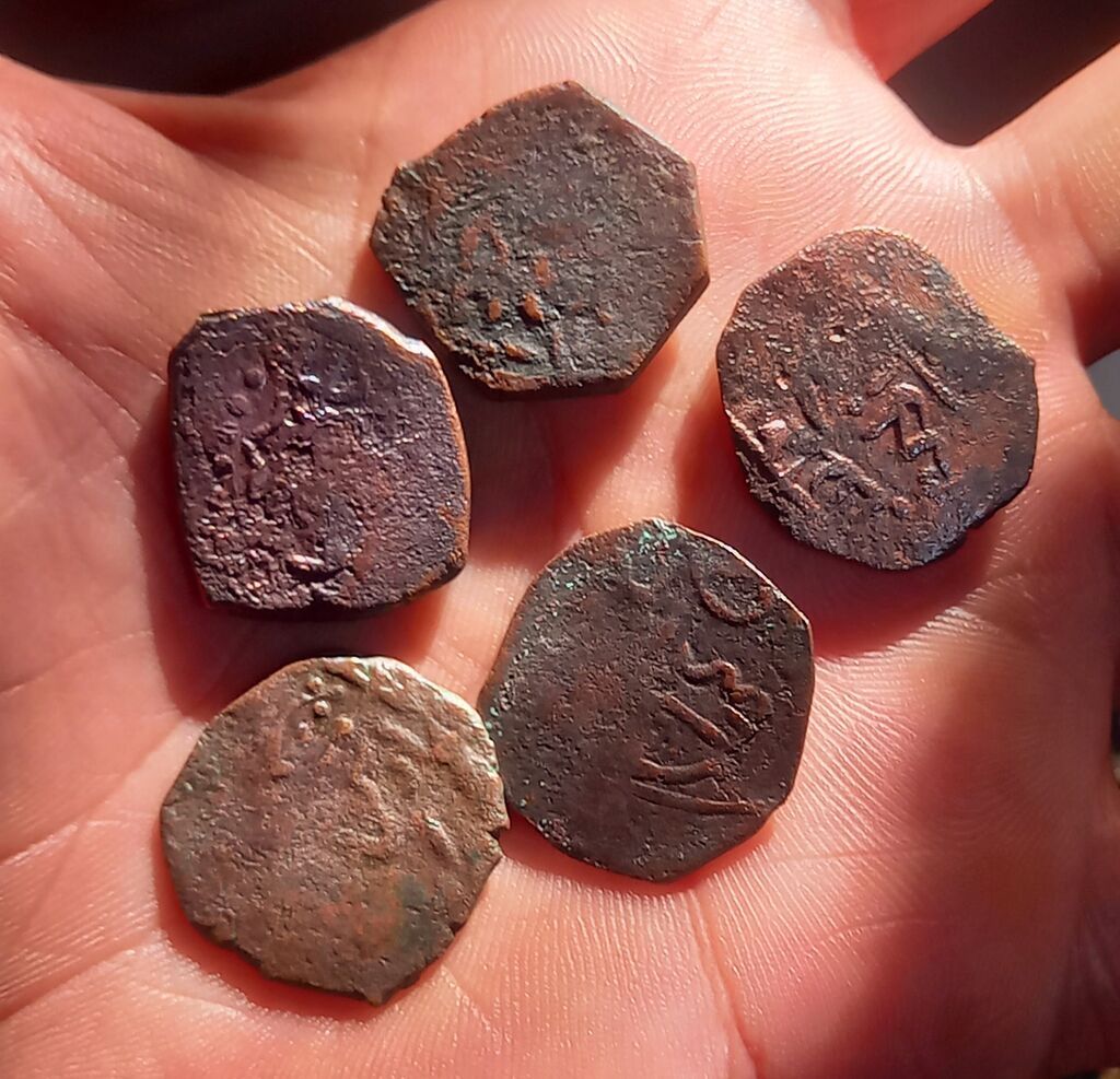 23 ədəd biryerdə Azərbaycanın Atabəyləri Hicri 1136-1225 Hardasa — Sikkələr, Bakı (7)
