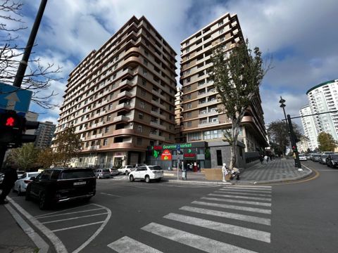 3 otaqlı mənzil, 151 m², Şamil Əzizbəyov küç., 133 (Дом 1) (7 Points) — Bakı