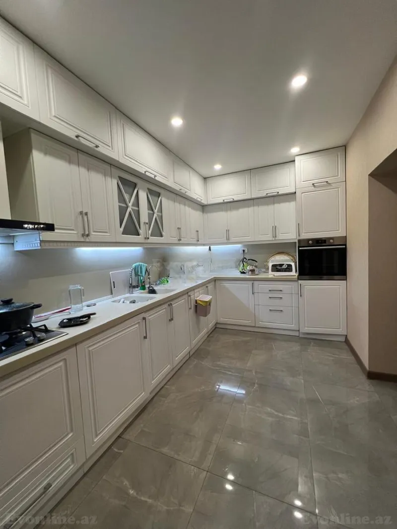 Satılır 7 otaqlı Həyət evi 220 m² Bakı, Binəqədi r., Nəsimi m., 6-cı mikrorayon — Ev, villa, Bakı (2)