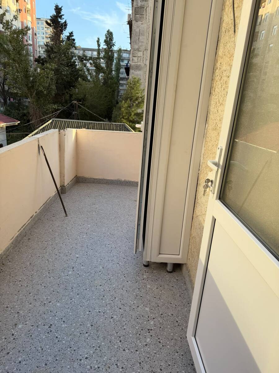Satılır 2 otaqlı köhnə tikili 45 m² — Mənzil, Bakı (8)