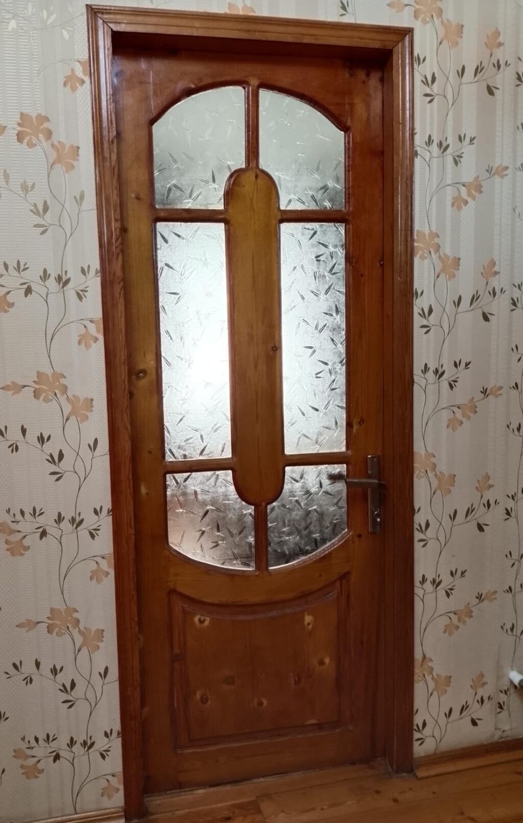Taxta otaq qapısı - Material: təbii ağac (masif), lak örtüklü — Pəncərələr, qapılar, balkonlar, Digah