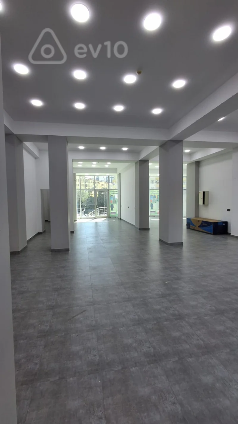 Obyekt, 184.1 m², Gəncə PR — Huseyin