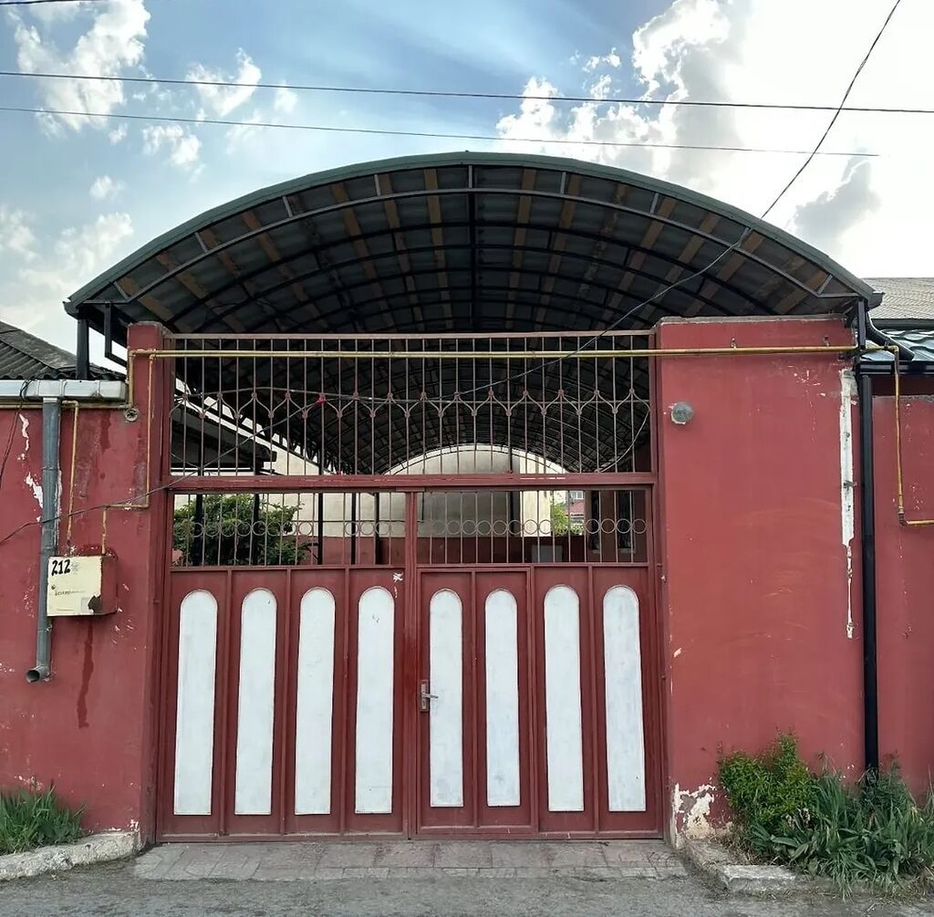 Naveslerin qurawdrlmasi temiri ve berpasi — Dam örtükləri, Bakı (3)