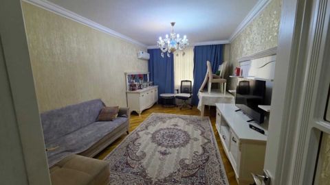 Satılır 3 otaqlı köhnə tikili 75 m² — Bakı