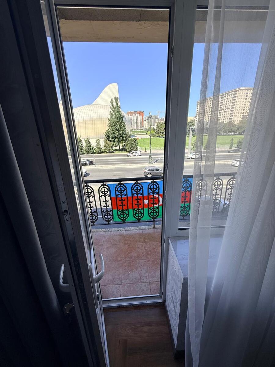 Satılır 3 otaqlı köhnə tikili 75 m² — Mənzil, Bakı (11)