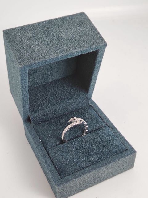 Üzük qadınlar üçün silver shop 1366, gümüş 925 əyar — Bakı
