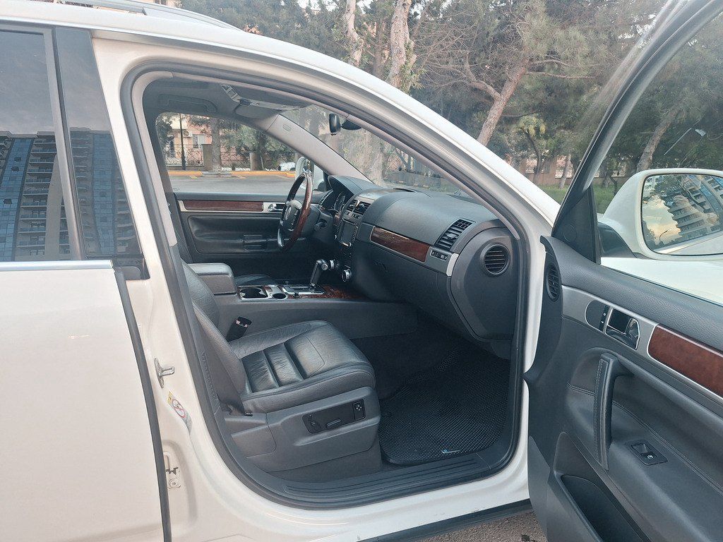 Volkswagen Touareg, 3.6 L, 2009 il, 230 000 km — Avtomobillər, Bakı (11)