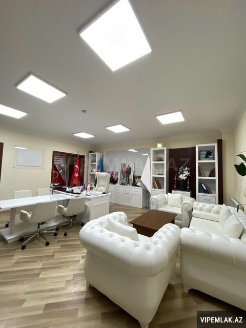 Yasamal rayonunda 12 otaqlı Ofis Kirayə verilir, 400 m² — Bakı