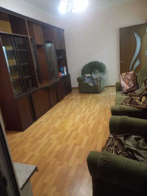 İcarəyə verilir 3 otaqlı köhnə tikili 65 m² — Bakı