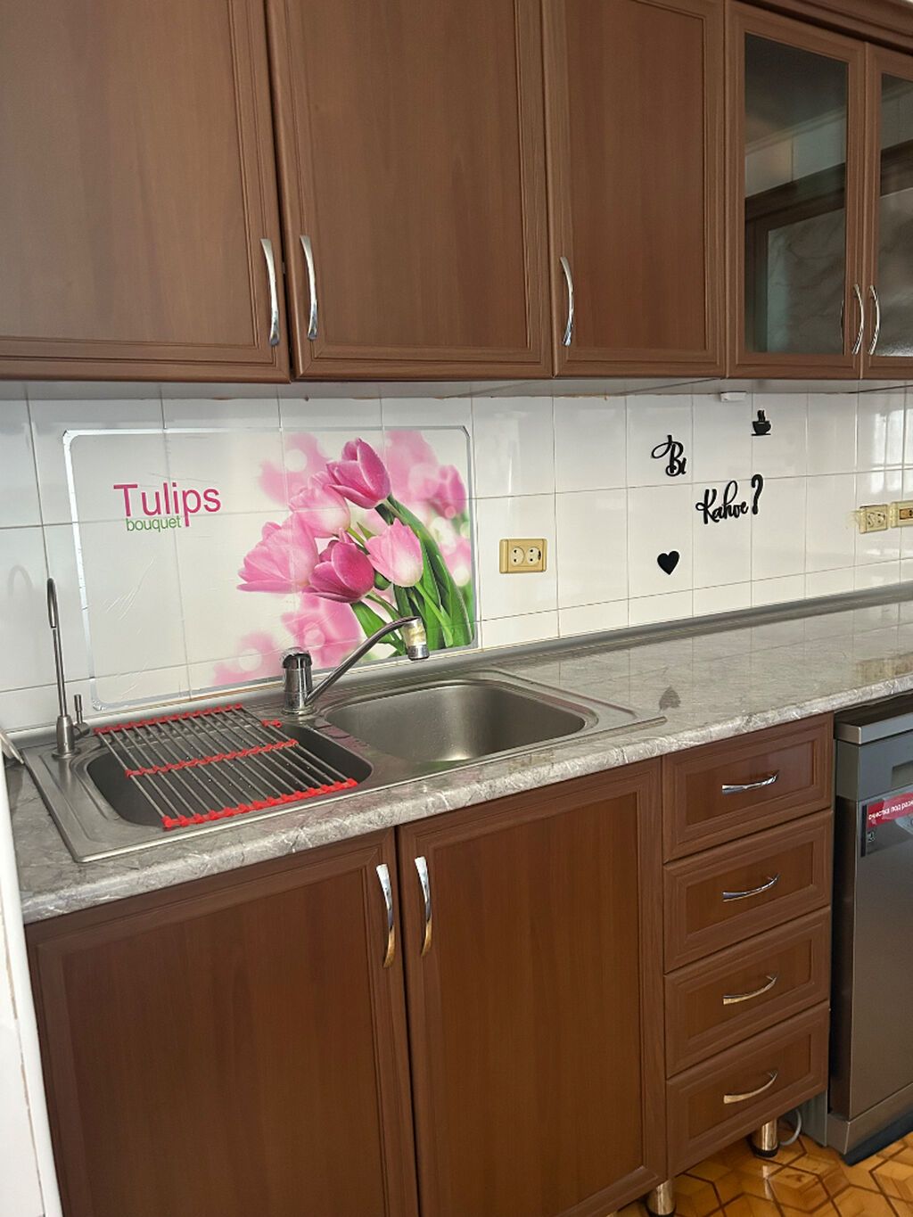 Ustunde yalnız moyka verilir. Pecka duxovka spirator ayrıca 150azn — Mətbəx mobilyası, Bakı (2)