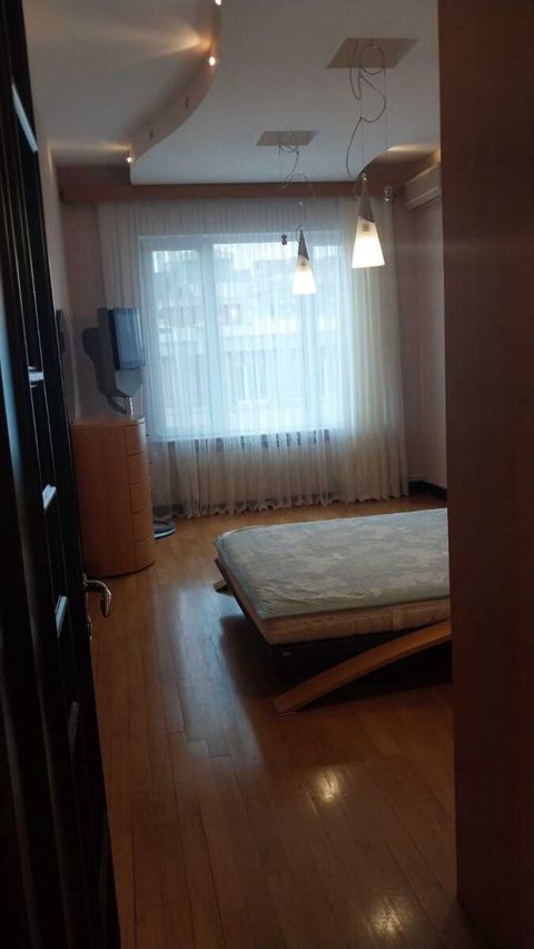 İcarəyə verilir 4 otaqlı yeni tikili 320 m² — Arzu. x