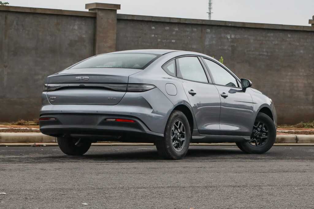 BYD Seal 05, 1.5 L, 15.87 kWh, 2026 il, yeni — Avtomobillər (7)