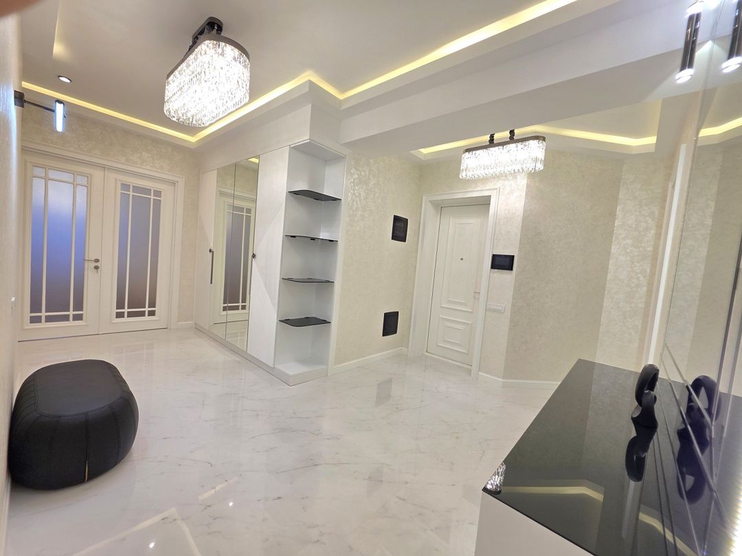 Satılır 4 otaqlı yeni tikili 185 m² — Mənzil, Bakı (3)