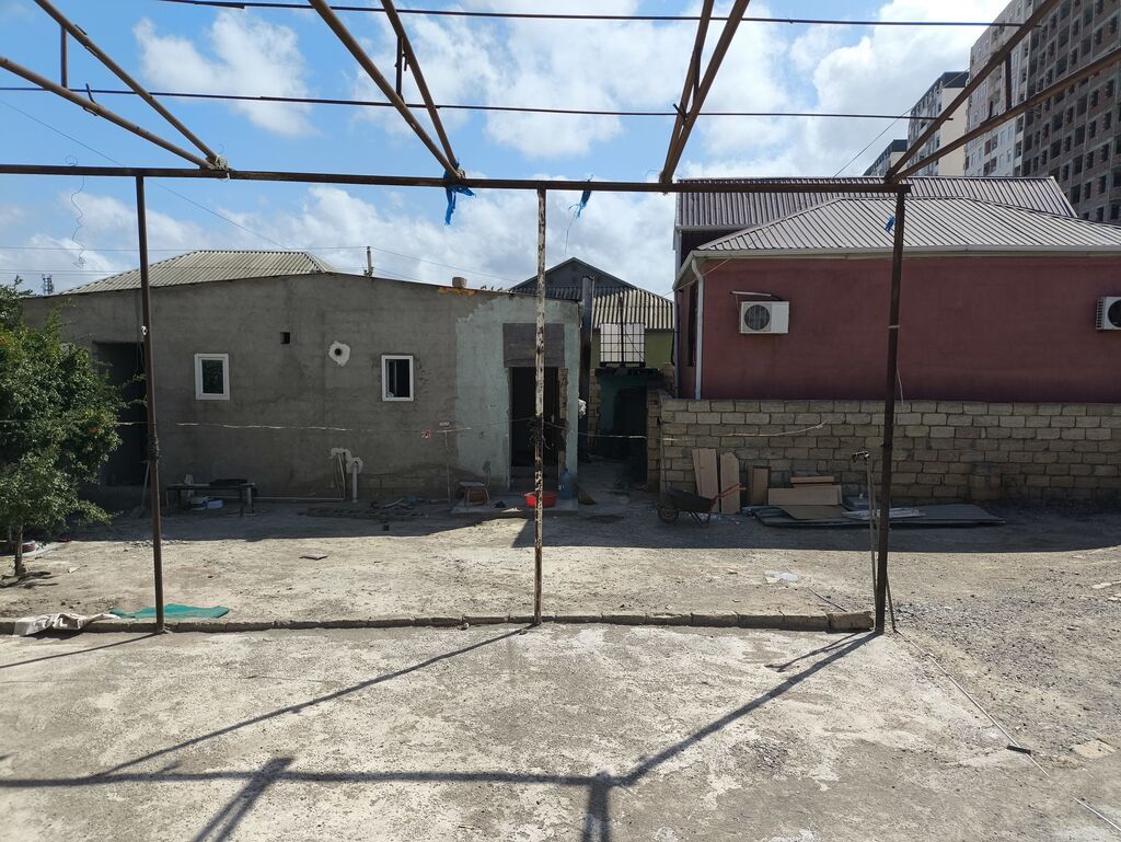 Binəqədi 20 yanvar yolu üzərində Ev kirayə verilir 300 aznə 2 otaq 1 — Ev, villa, Bakı (8)