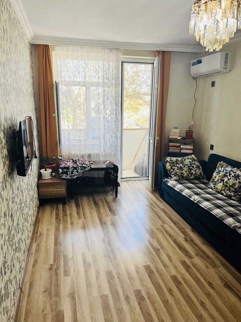 Satılır 2 otaqlı köhnə tikili 55 m² — Bakı