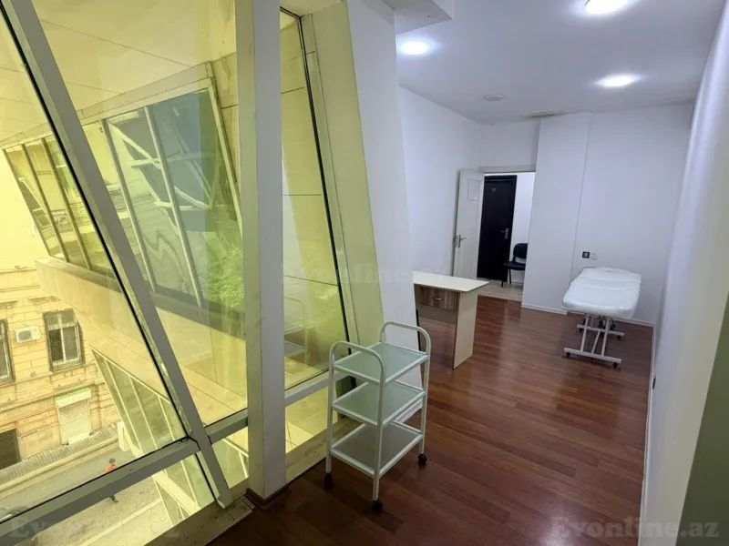 Kirayə verilir Ofis 20 m² Bakı, Nəsimi r., 28 May m — Ofis, Bakı (3)