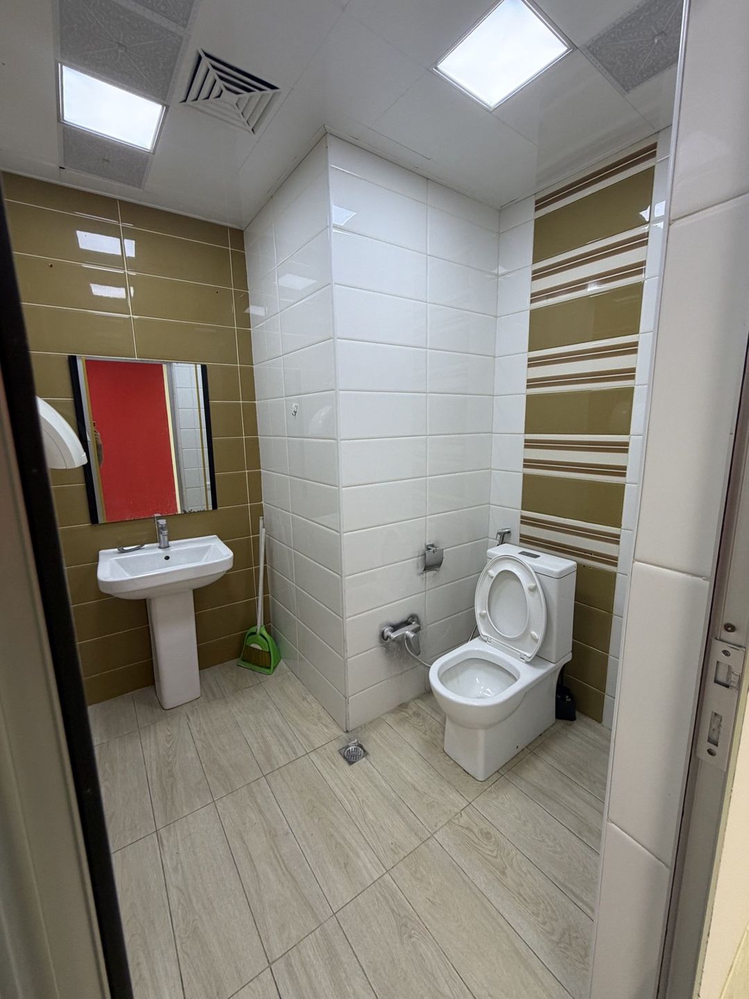 Satılır 10 otaqlı yeni tikili 250 m² — Mənzil, Bakı (9)