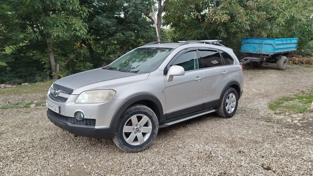 Chevrolet Captiva, gümüş rəngli, 5 qapılı SUV. Əsas xüsusiyyətlər — Avtomobillər, Bakı (2)