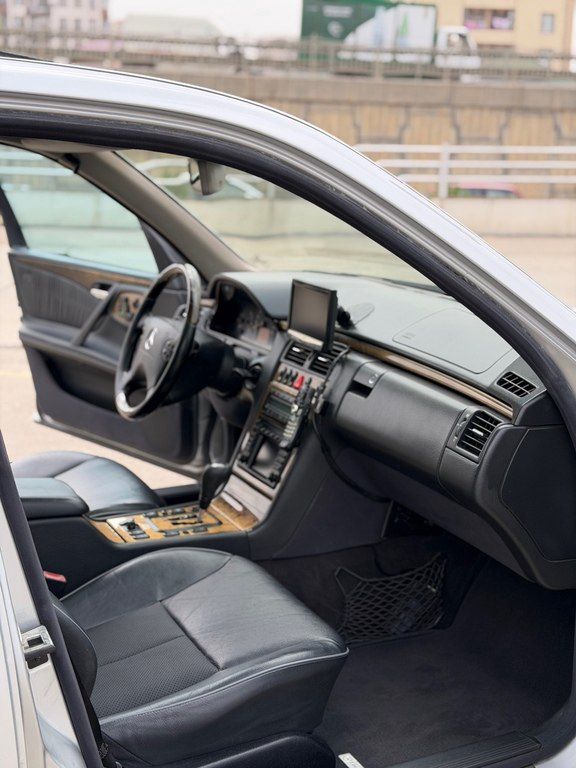 Mercedes E 320, 3.2 L, 2000 il, 177 000 km — Avtomobillər, Bakı (10)