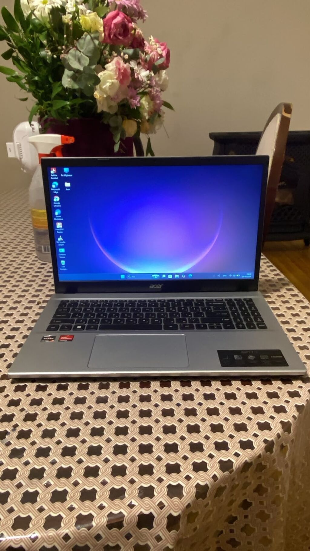 Acer Aspire 5 noutbuku - Korpus: gümüşü rəngli, yüngül və nazik — Acer, Bakı (2)