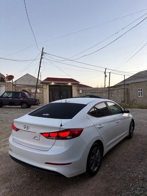 Hyundai Elantra, 2.0 L, 2018 il, 225 000 km — Avtomobillər, Sumqayıt (5)