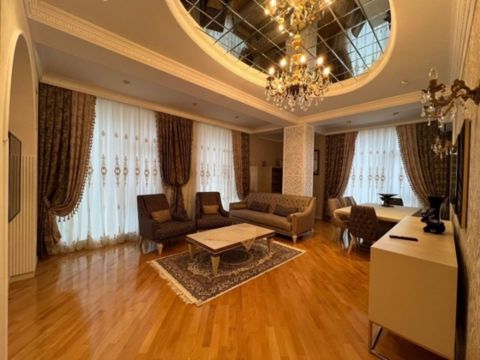 Satılır 3 otaqlı yeni tikili 130 m² — Bakı