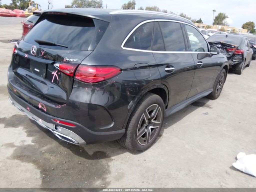 Mercedes GLC 400 e 4MATIC, 2.0 L, 31.2 kWh, 2025 il, 22 557 km — Avtomobillər (4)