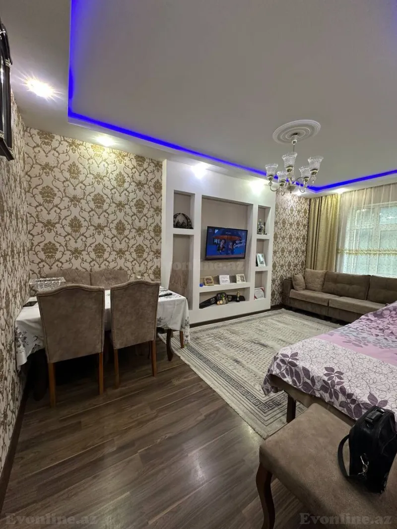 Satılır 4 otaqlı Mənzil Köhnə tikili 100 m² Bakı, Sabunçu r., Bakıxanov — Mənzil, Bakı (3)